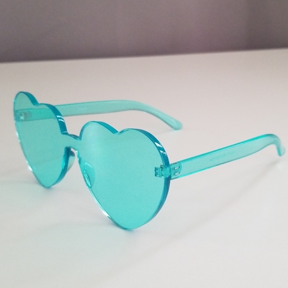 Accessories - Heart sun glasses